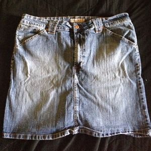 Denim skirt