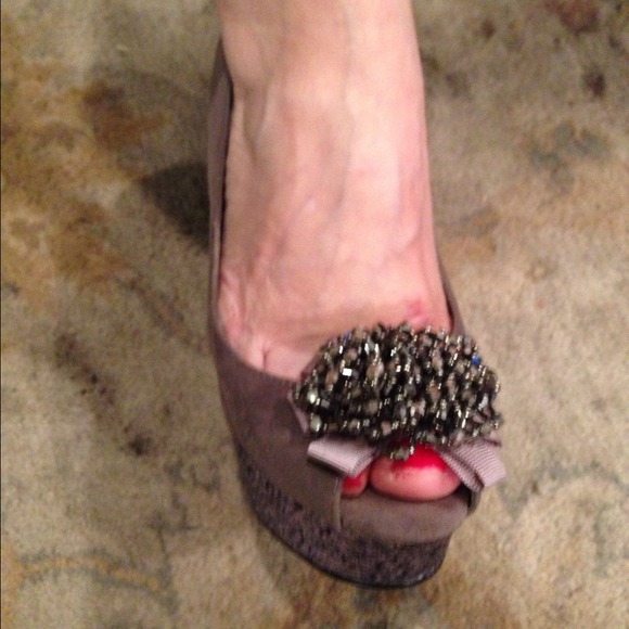 ALDO platform heels - Picture 4 of 4