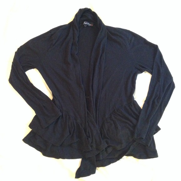 🚫SOLD🚫Black Peplum Cardigan