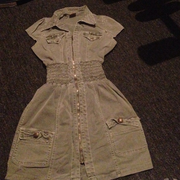 Green  Colombian dress with elastic waist