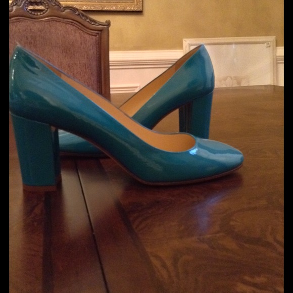 ❌SOLD❌Authentic Kate Spade Shelly Pumps - Picture 2 of 3