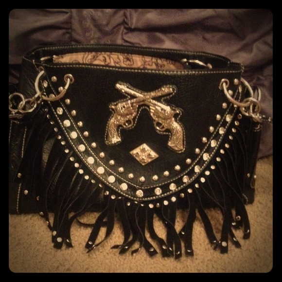 🚫HOLD🚫Black purse and nude heels