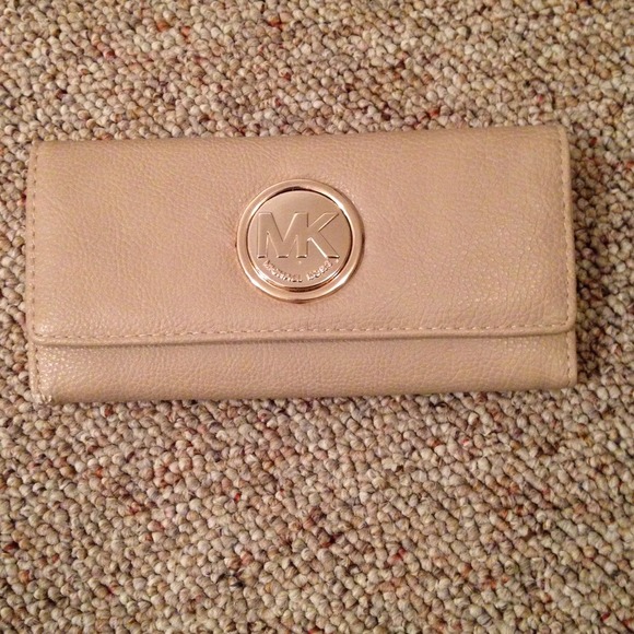 ❌BUNDLEDInspired MK wallet