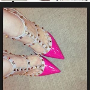 *ISO Valentino Rock Stud Pump*