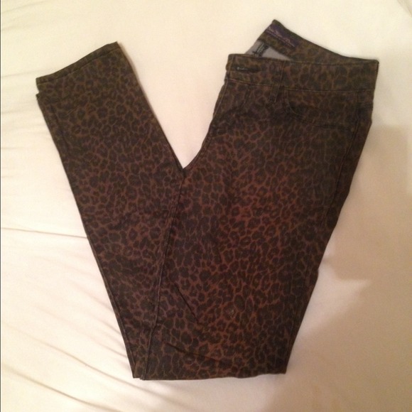 Leopard jeans