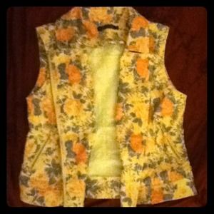Floral jacket vest 🌷🌹