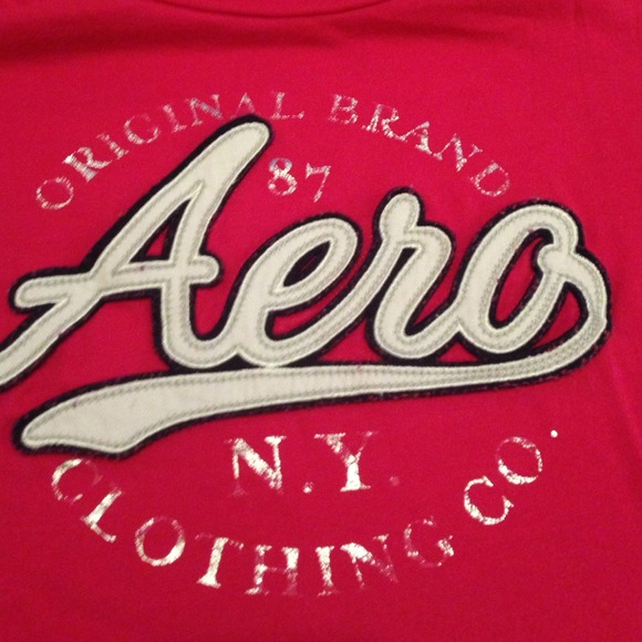 ❌❌SOLD❌❌ Aeropostale Fuchsia T-shirt - Picture 3 of 3