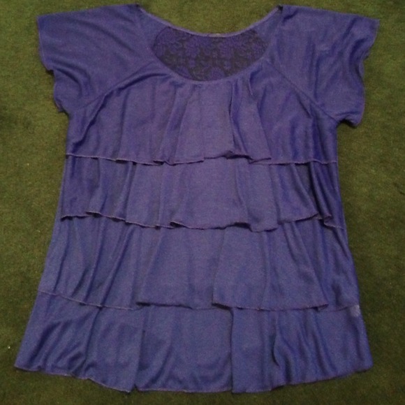 ❌❌SOLD❌❌ Purple Ruffle Top with Lace Panel on Back