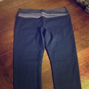 Lululemon yoga capri!