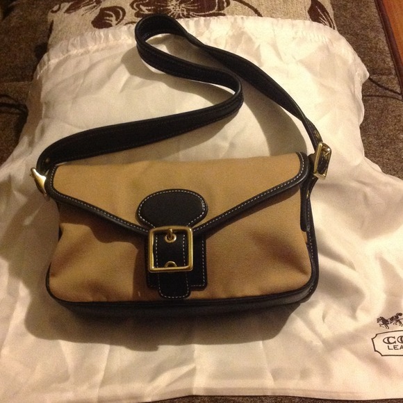 Small vintage coach  bag - Picture 1 of 3