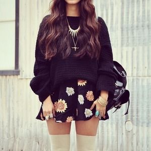 Brandy Melville Skirts - Brandy Melville Daisy Floral Skirt Brandy Melville Skirts - Brandy Melville Daisy Floral Skirt