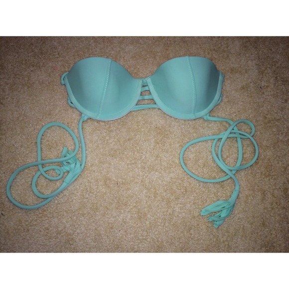 ❌❌SOLD❌❌ Acacia Melona La Perouse Top