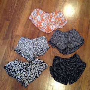 Brandy Melville vodi shorts bundle!