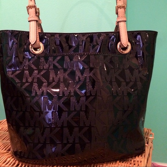 REDUCED 100% Authentic Michael Kors Tote Purse! MK