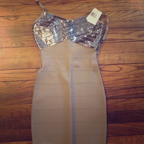 Guess Dresses & Skirts - Guess Sequin Bodycon Bandage Dress