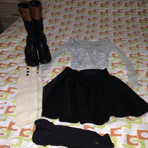 Just showing what I, the seller, would wear.