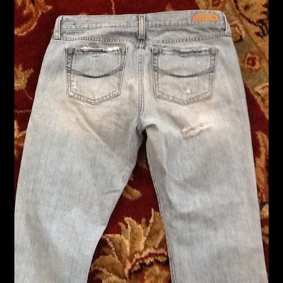 ✨❌SOLD❌7/26/14 HOST PICK✨Distressed Denim Capris - Picture 2 of 4