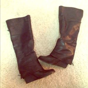 Vince Camuto black leather boots