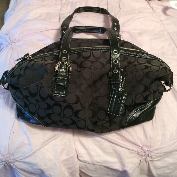 Authentic coach bag, price negotiable