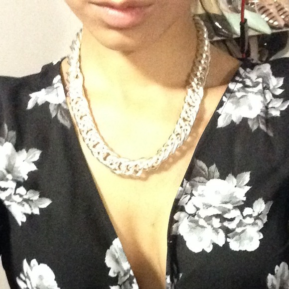 Gold chain - Picture 2 of 2