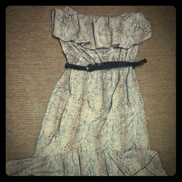 Fun strapless dress with woven belt. Like new.