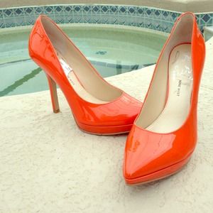 REDUCED ❤️Bright Orange Pumps