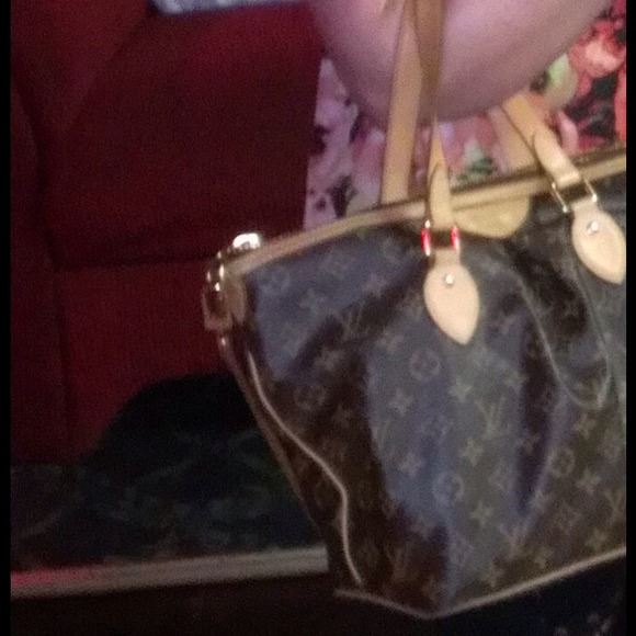 100% Authentic Louis Vuitton