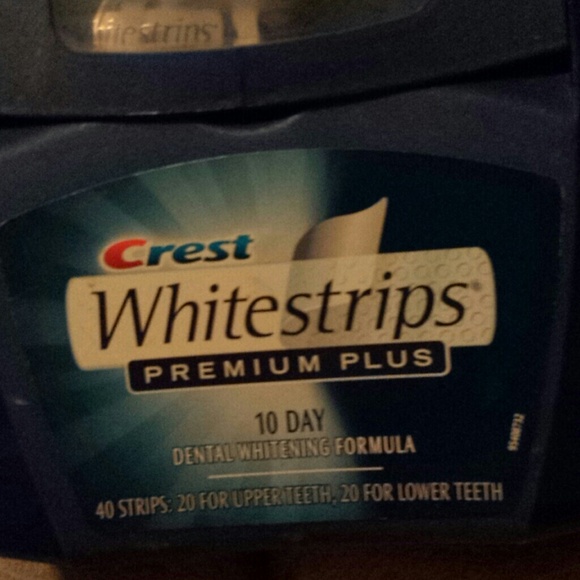TRADED Crest white strips