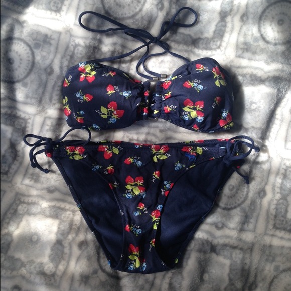 Abercrombie & Fitch bathing suit