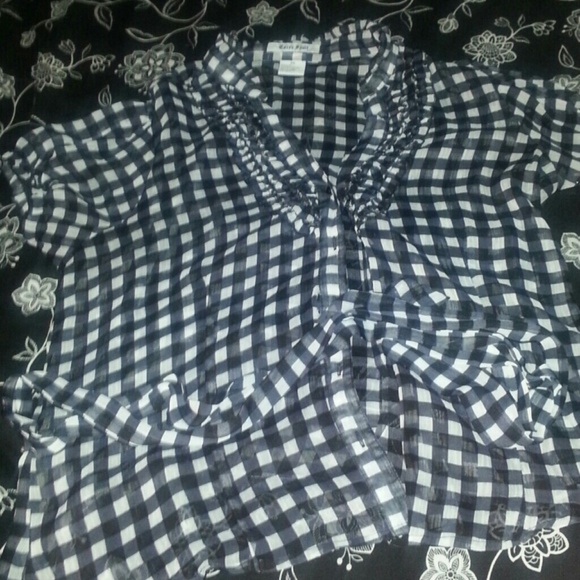 Shirt - Picture 2 of 3
