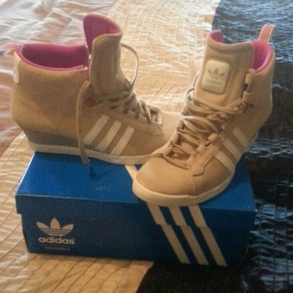 Adidas wedge
