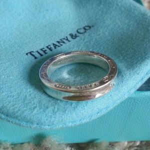 Tiffany & Co. Tifanny 1837? Ring size 6