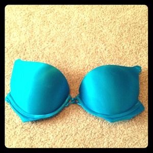 Victoria's Secret Bombshell bra