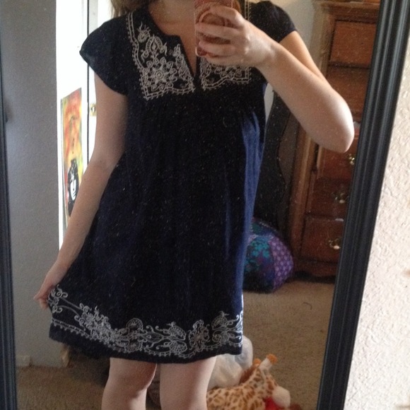 SOLD💰Navy Blue Embroidered Dress