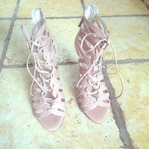 🌺🌻HOST PICK!🌻🌺 Nine West Booties