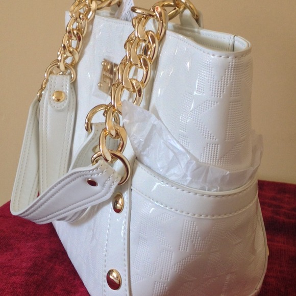 💝Authentic Michael Kors white shoulder bag💝 - Picture 3 of 3
