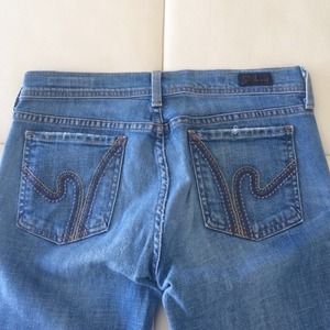 Citizens. Distressed. Unique.