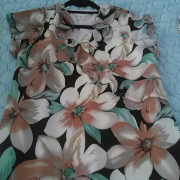 Cap sleeve blouse