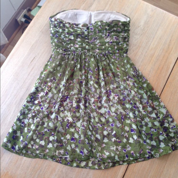 HOST PICK🍏Gorgeous Green Dress🍏 - Picture 2 of 4