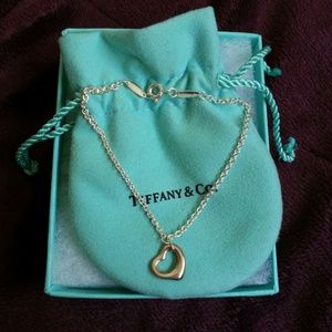 Tiffany&Co Open Heart Bracelet