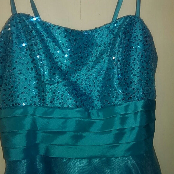 Turquoise Sequins Party Dress - Picture 3 of 4