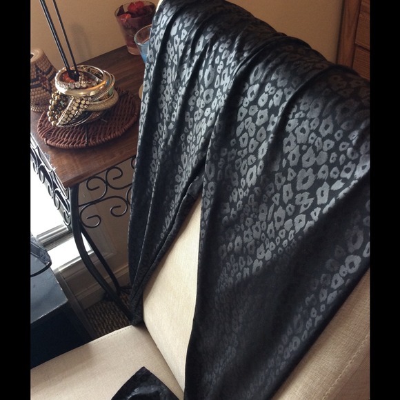 Black Leopard Leggings