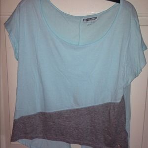 Light blue/gray t-shirt