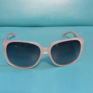 Burberry sunglasses