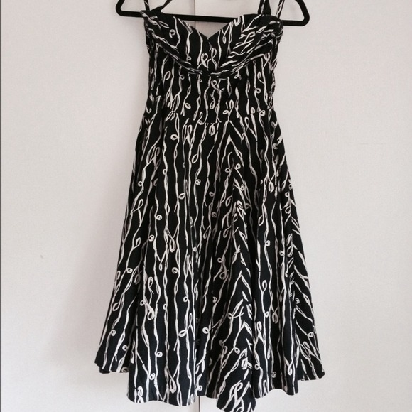 ⬇️REDUCED⬇️👗ANTHROPOLOGIE Dress!👗 - Picture 2 of 4