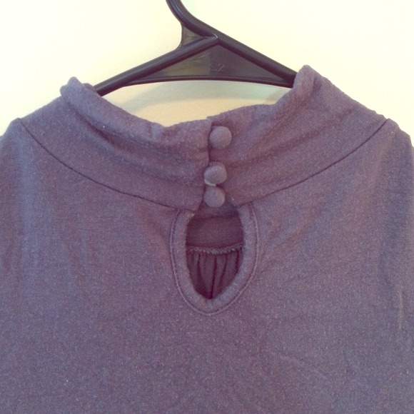 💛SOLD!💛 Old Navy charcoal grey shirt
