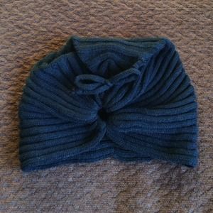 💛SOLD!💛 Forever21 beanie black