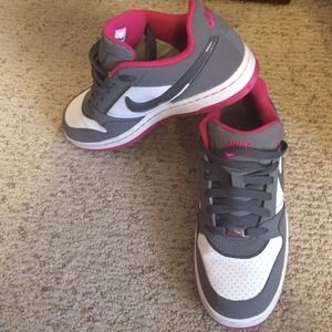 Nike air women's shoe