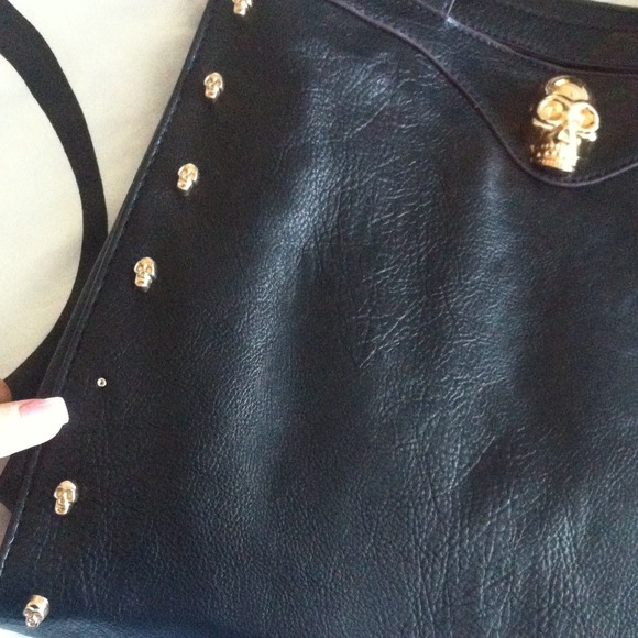 Skull purse - Picture 2 of 4