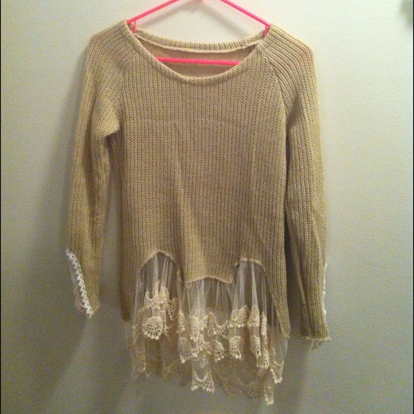 Ivory Lace Bottom Tan Sweater LF dupe XS $20 pp